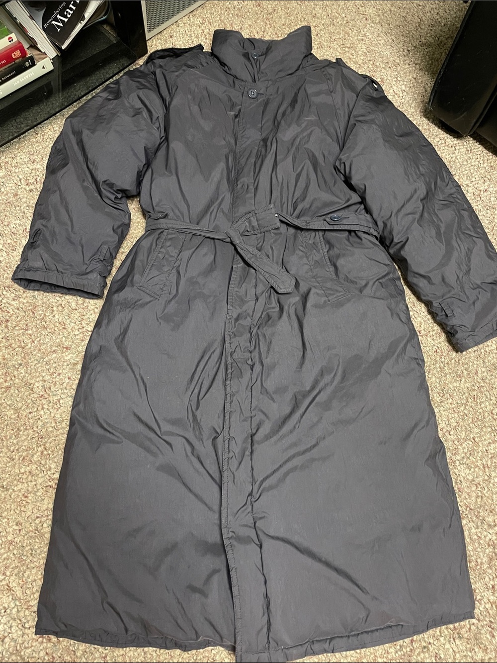 100% Goose down/feathers Men's Long navy belted trench style Puffer Coat